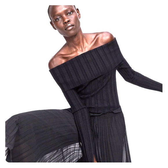 Zara Sweaters - BNWT Zara Ribbed Cowlneck Sweater